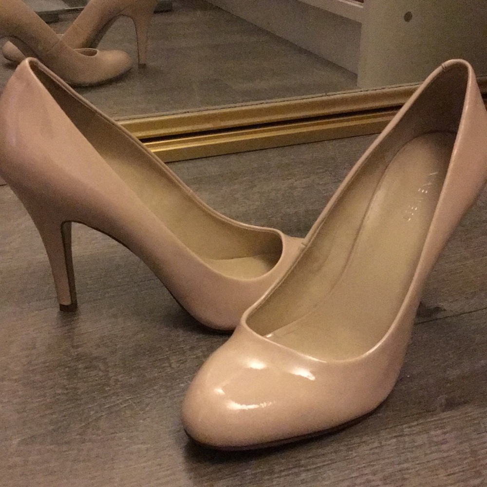 Nine West pumps